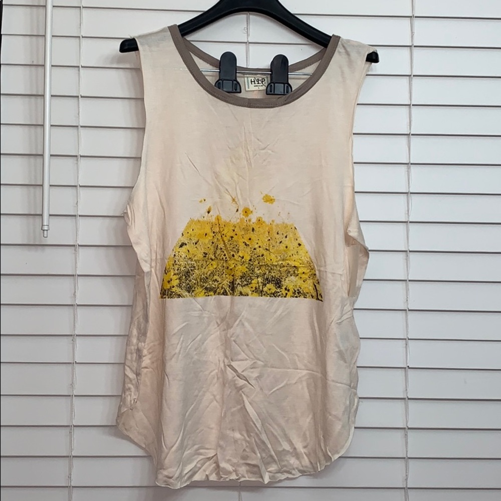 NWOT H.I.P . Tank top size L